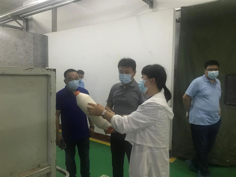 伟德国际victor1946纪委书记卢刚赴元首集团 平阴纺织工业园调研